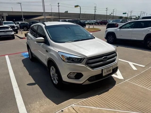 Used 2019 Ford Escape SEL with VIN 1FMCU0HD4KUA18162 for sale in Plano, TX