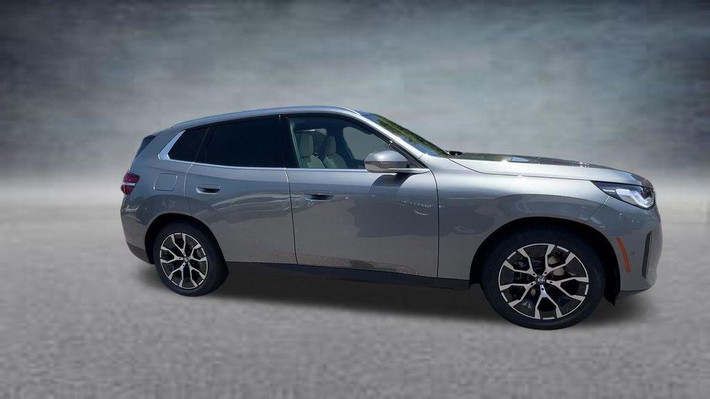 New 2026 Skyscraper Grey Metallic BMW 30 xDrive image 13