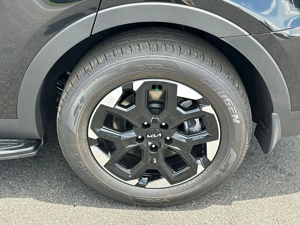 New 2026 Black Kia S image 19