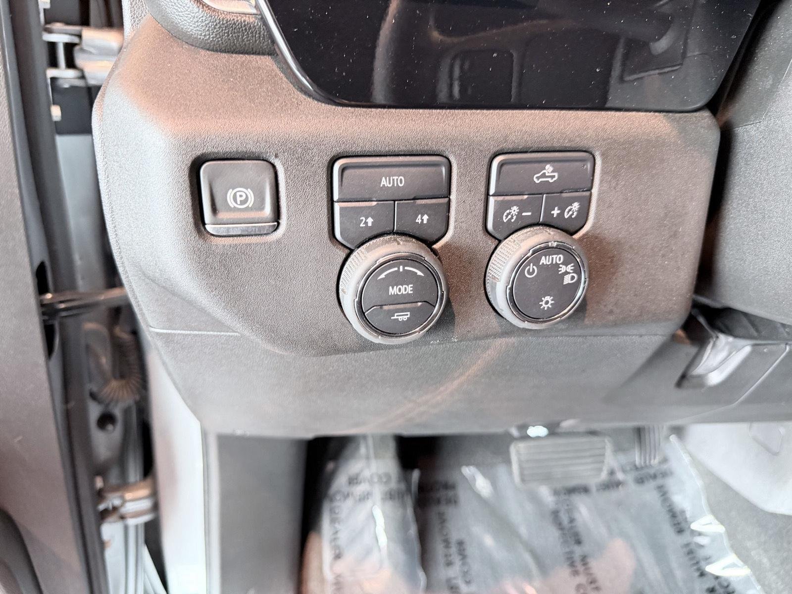 2024 Chevrolet Silverado 1500 LT - Photo 37