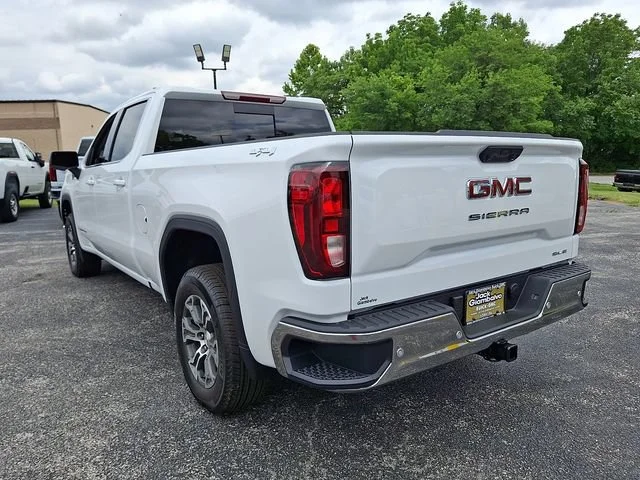New 2026 Summit White GMC SLE image 5