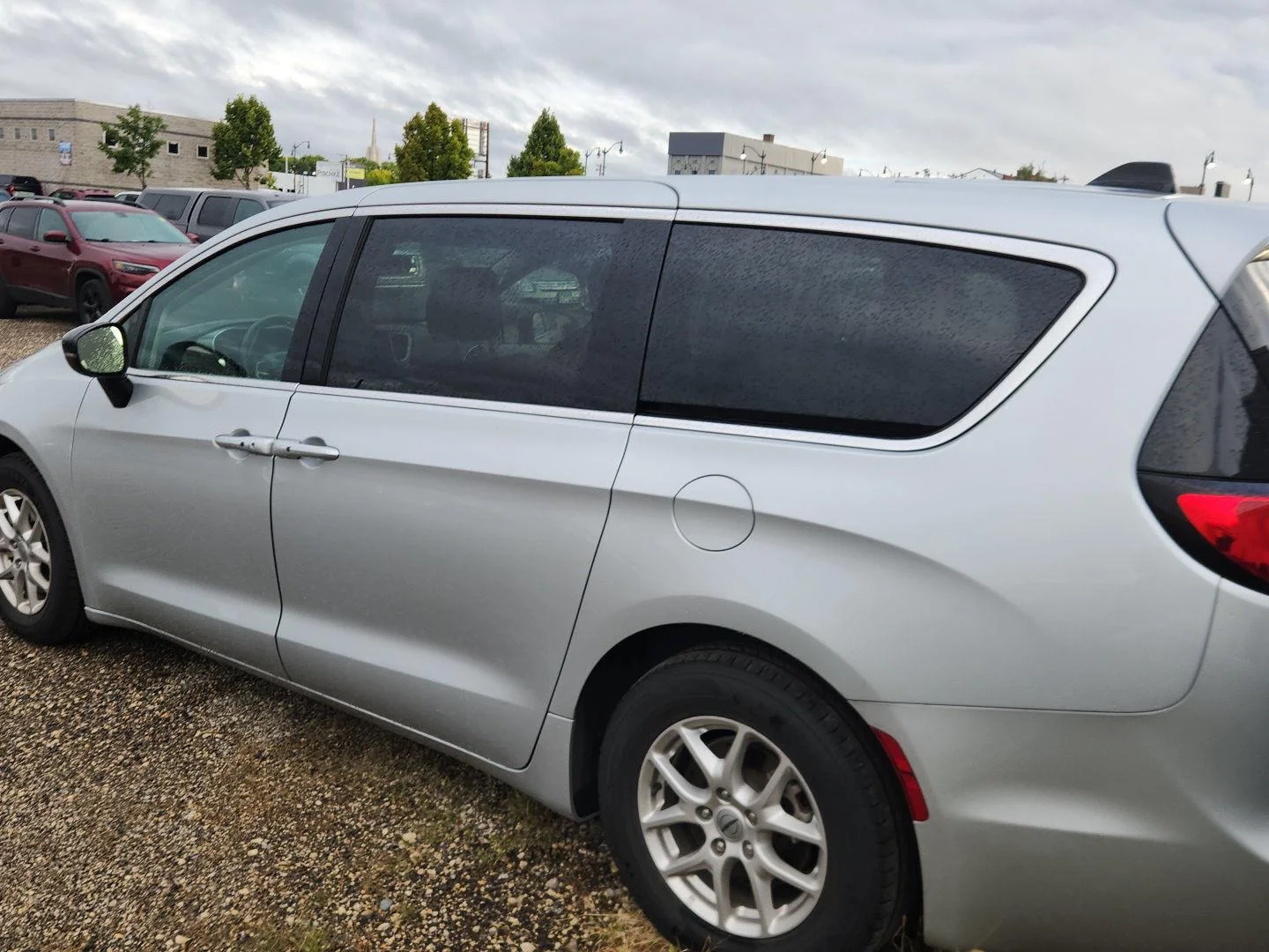 Used 2024 Silver Mist Clearcoat Chrysler Touring L image 5