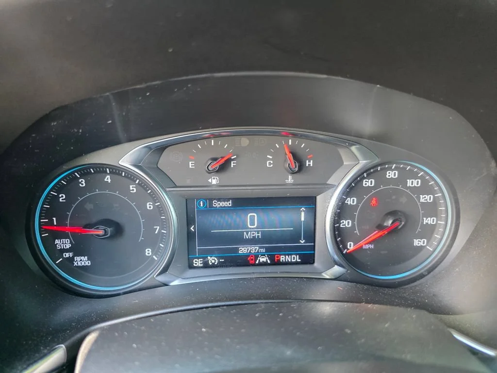 Used 2024 Sterling Gray Metallic Chevrolet LT image 25