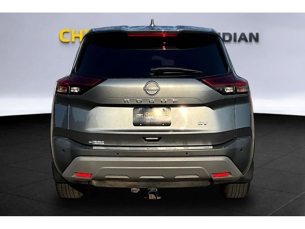 Used 2023  Nissan SV image 4