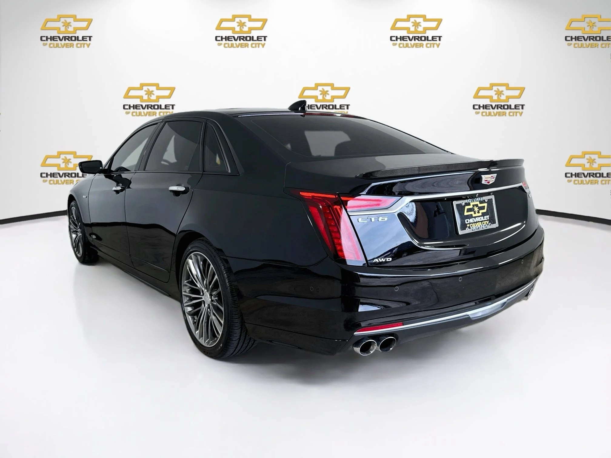 Used 2020 BLACK RAVEN Cadillac 4dr Sdn image 6