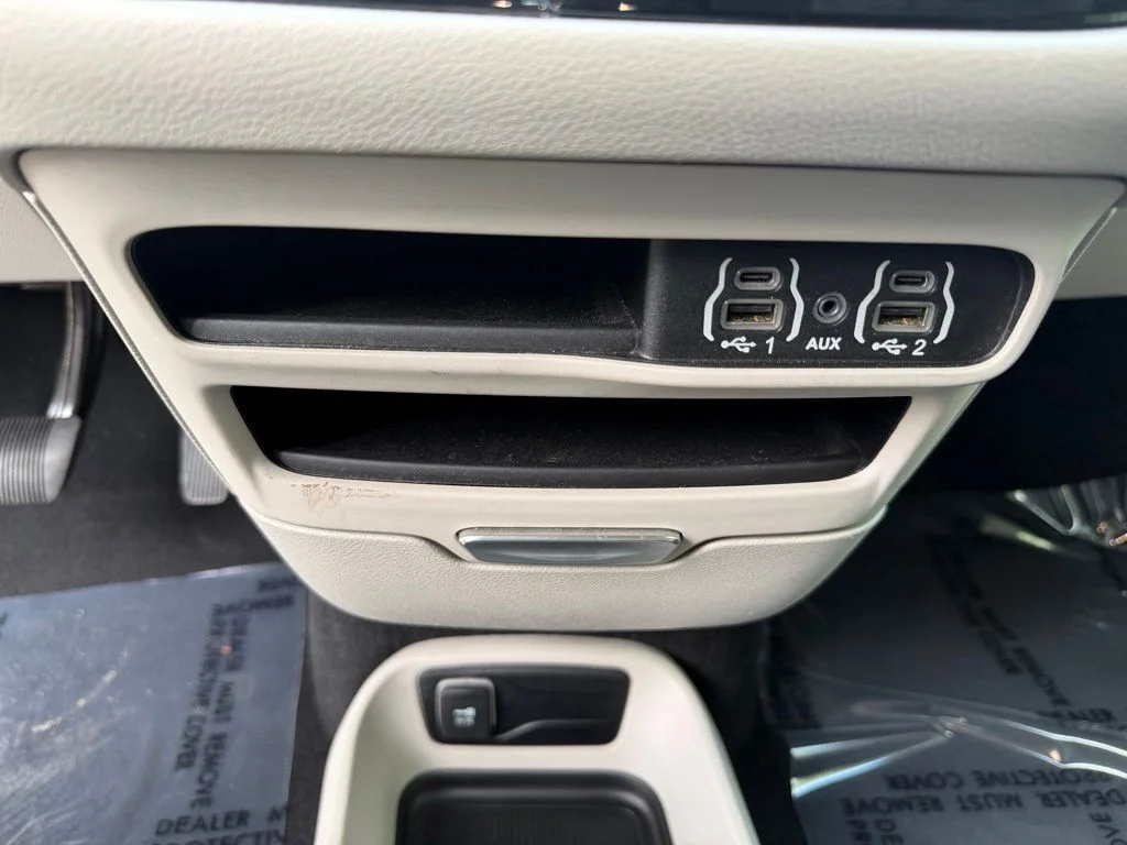 Used 2023 Crystal Metallic Chrysler LX image 23