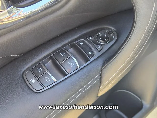 Used 2019 Silver INFINITI LUXE image 21