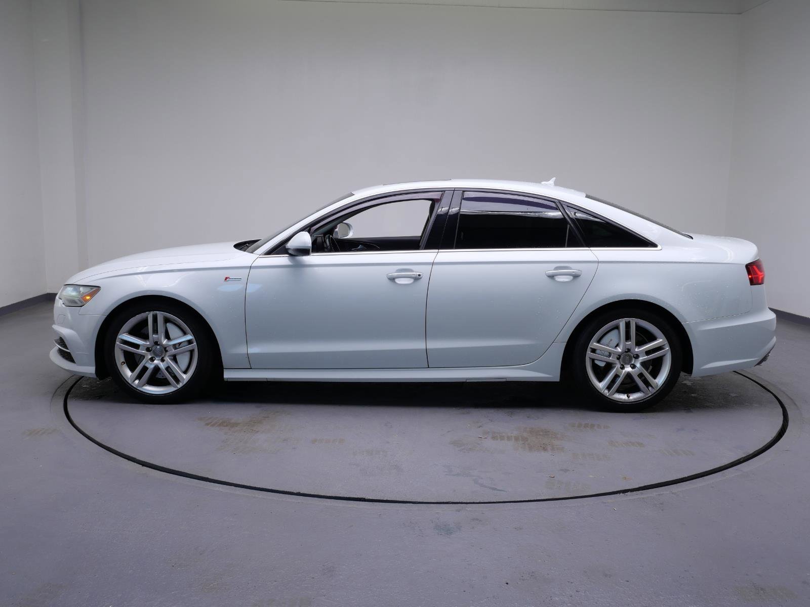 Used 2016 Glacier White Audi 3.0T Premium Plus image 8