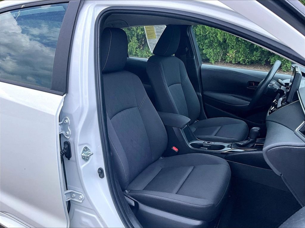 Used 2024 White Toyota LE image 11