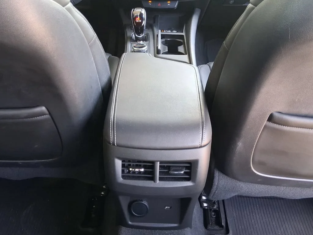Used 2023 SUMMIT WHITE Cadillac Luxury image 21