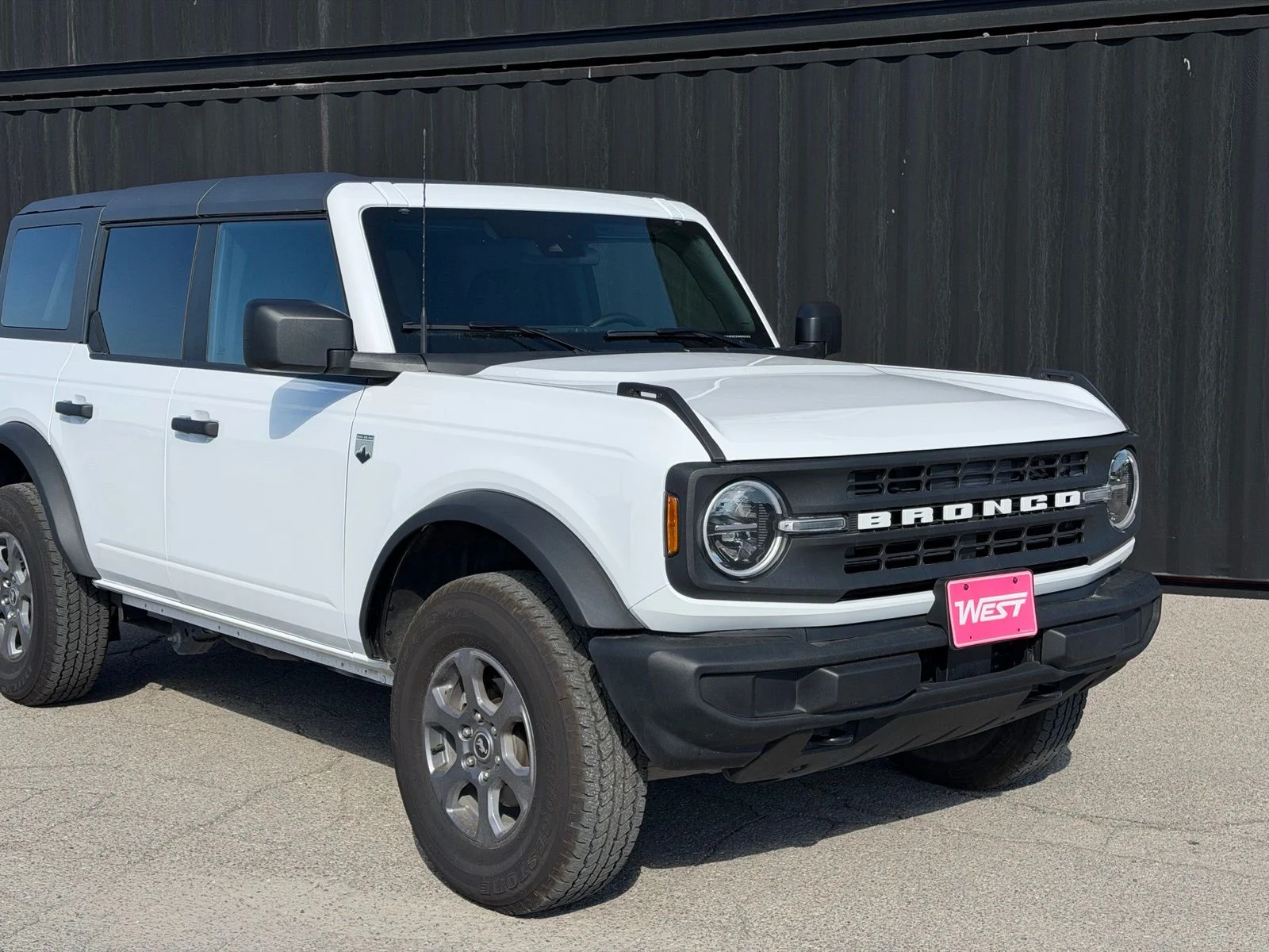 Used 2025 White Ford Big Bend image 3