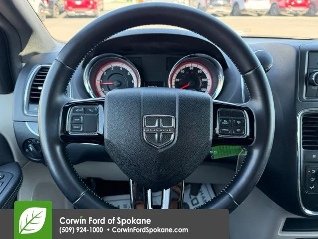 Used 2016 White Dodge SE Plus image 19