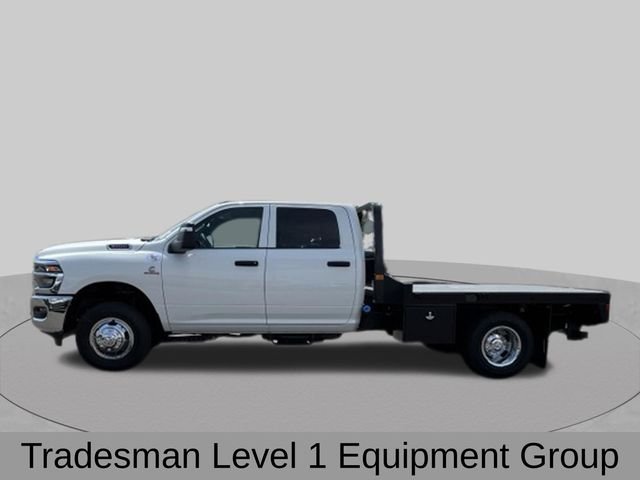 New 2026 Bright White Clearcoat RAM Tradesman image 3