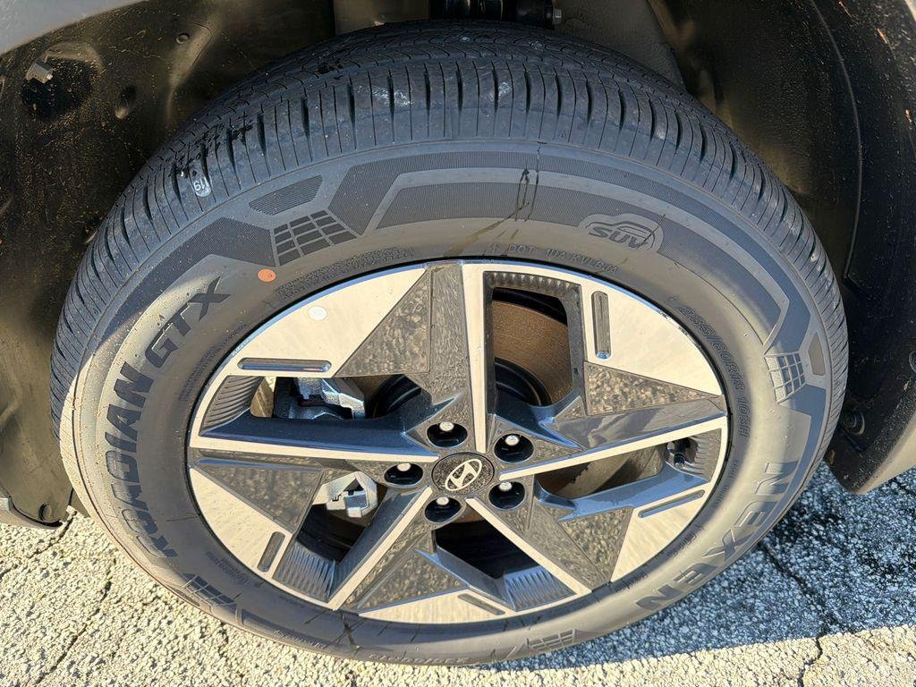 New 2026 White Hyundai SEL AWD image 11