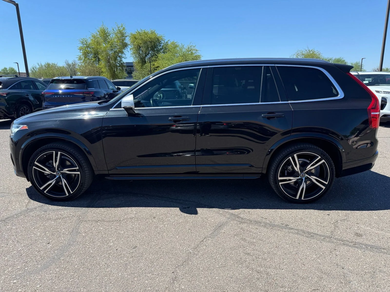 Used 2019 Onyx Black Volvo T6 R-Design image 7