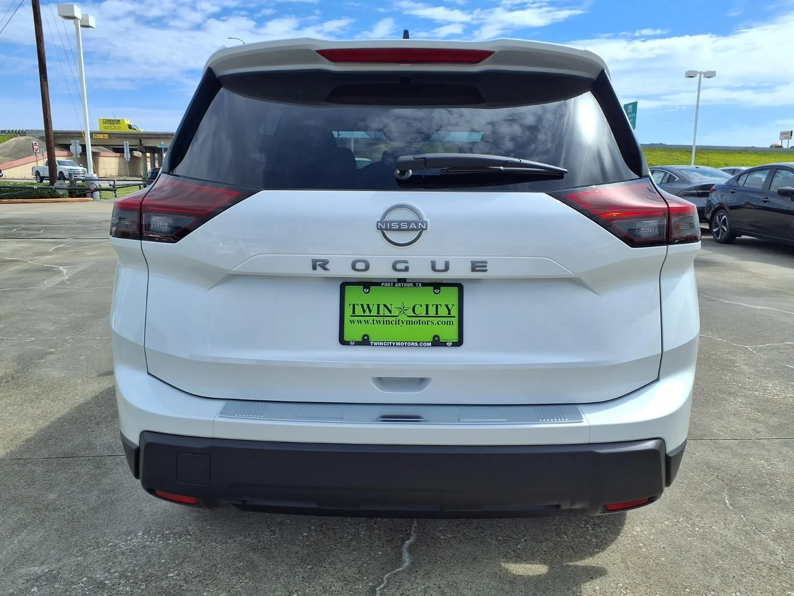 New 2026 White Nissan SV image 4