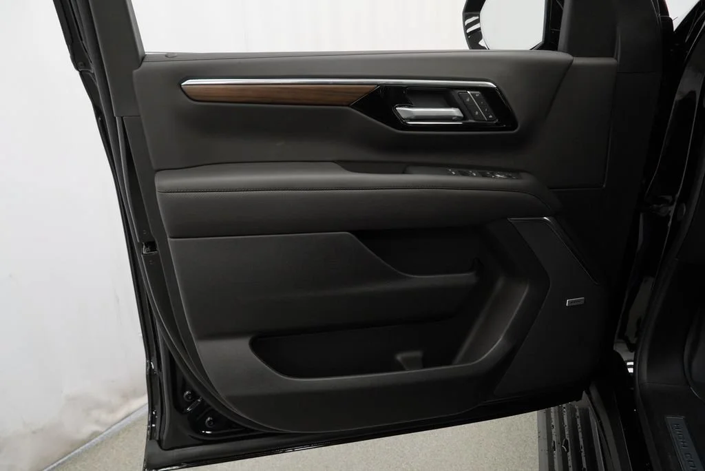 New 2026 Black Chevrolet High Country image 24