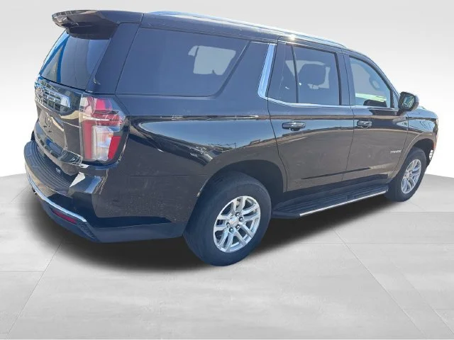 Used 2023 BLACK Chevrolet LT image 6