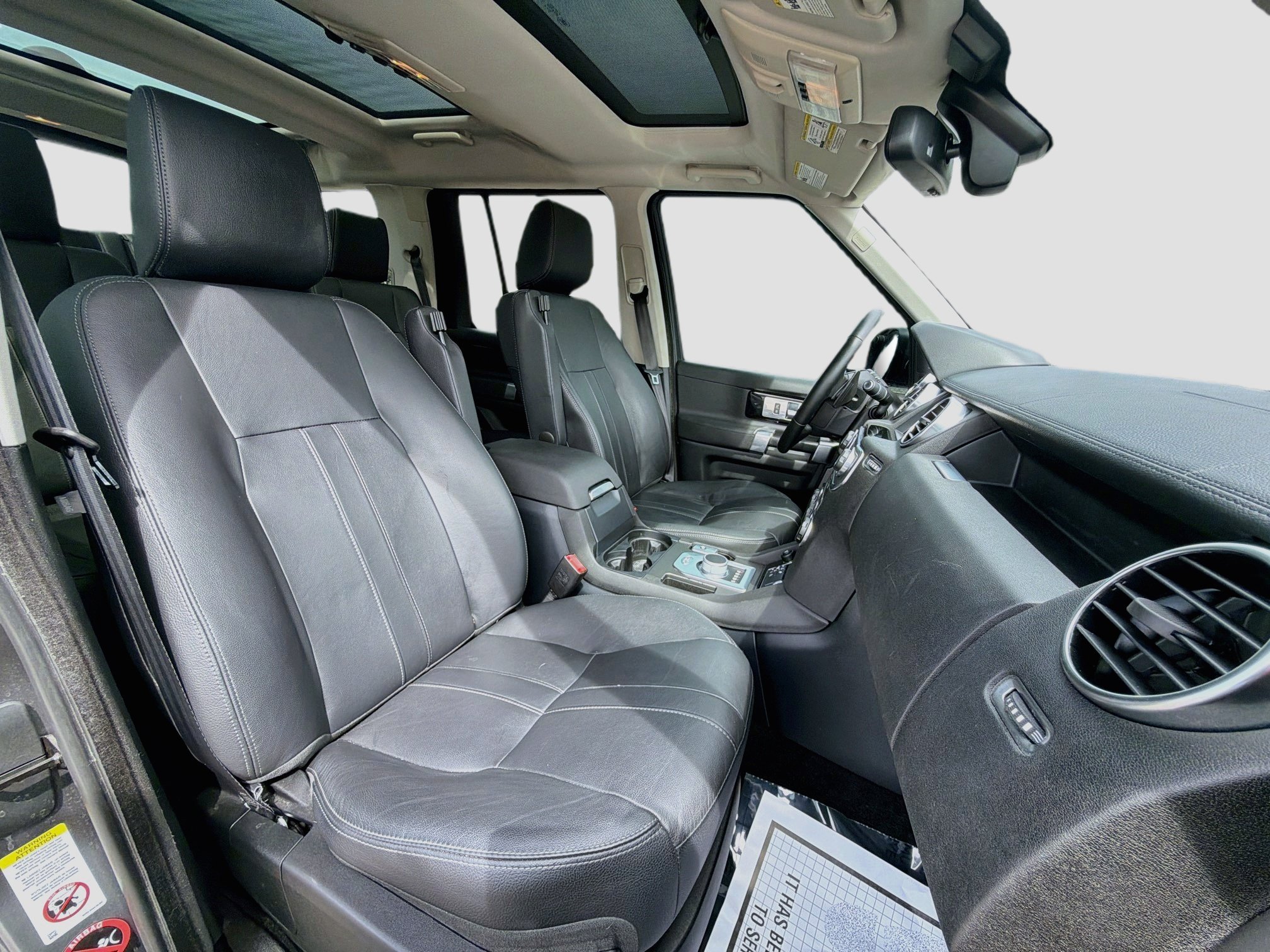 Used 2016 Gray Land Rover HSE image 14