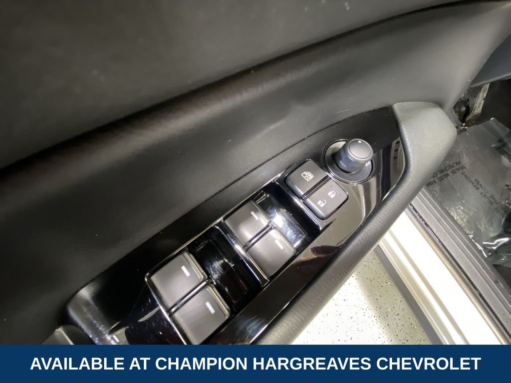 Used 2025 Quartz Metallic Mazda 2.5 S Preferred Package image 31
