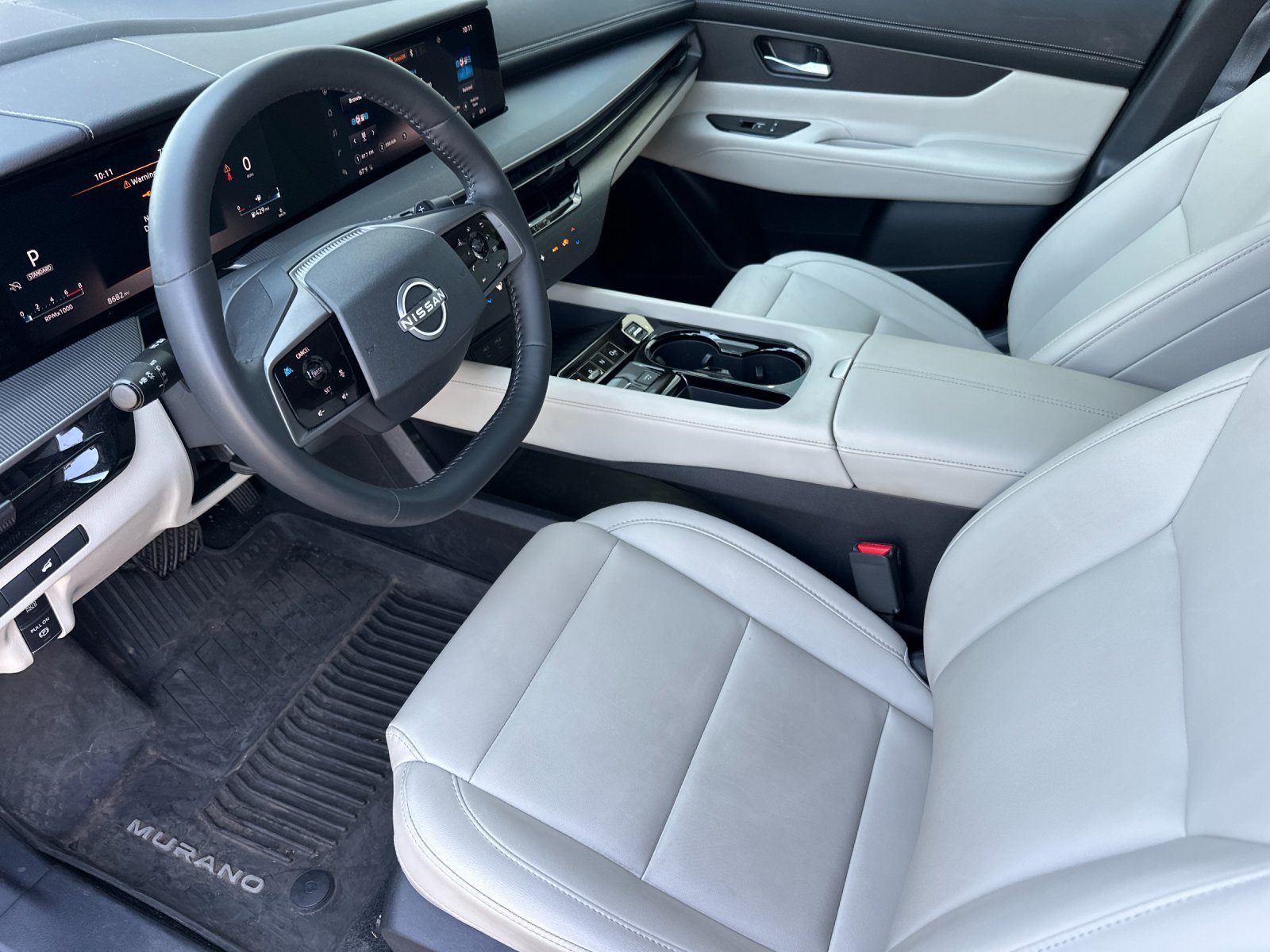 Used 2025 Super Black Nissan SV image 10