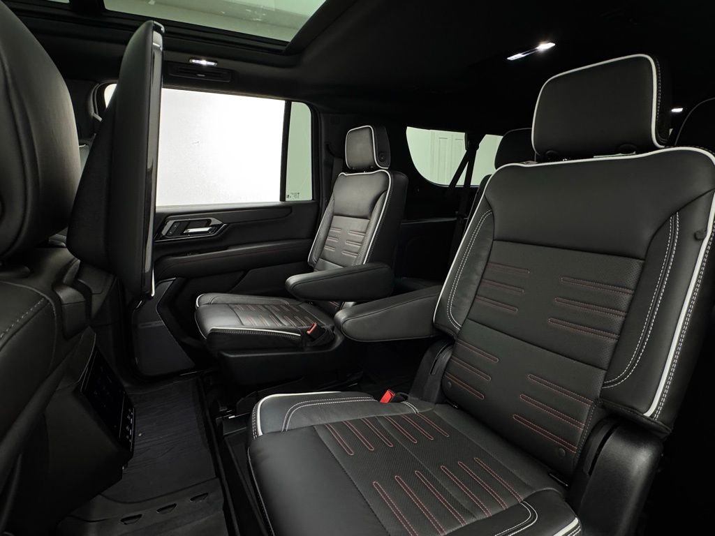 Used 2025 Onyx Black GMC AT4 Ultimate image 53