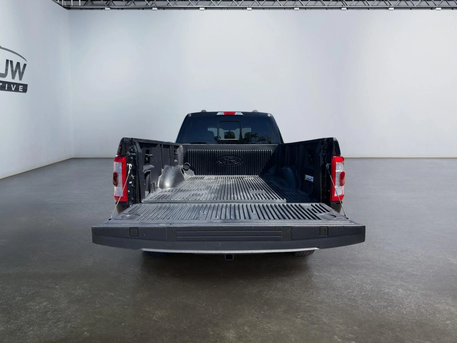 Used 2023 Agate Black Ford LARIAT image 22