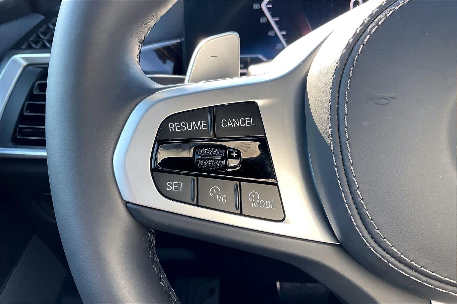 Used 2025 Carbon Black Metallic BMW xDrive40i image 26