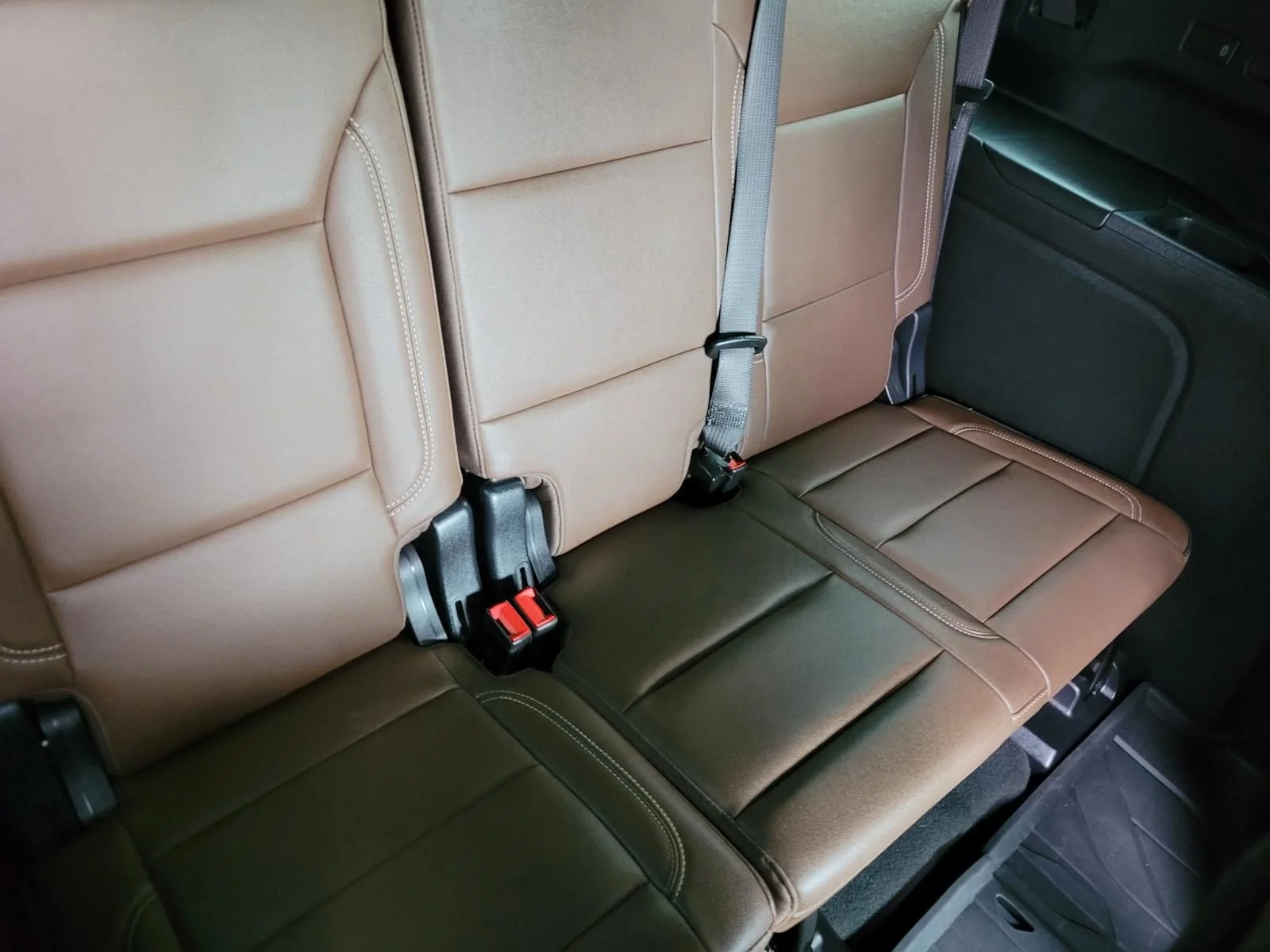 Used 2025 Black Chevrolet High Country image 16