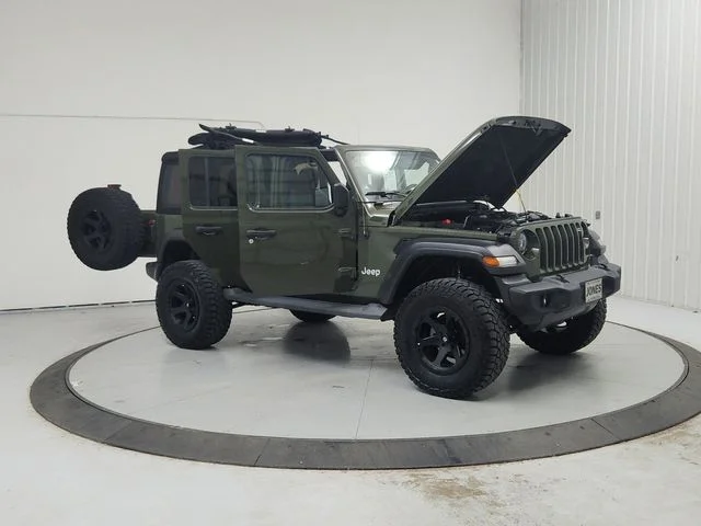 Used 2020 Green Jeep Unlimited Sport S image 10