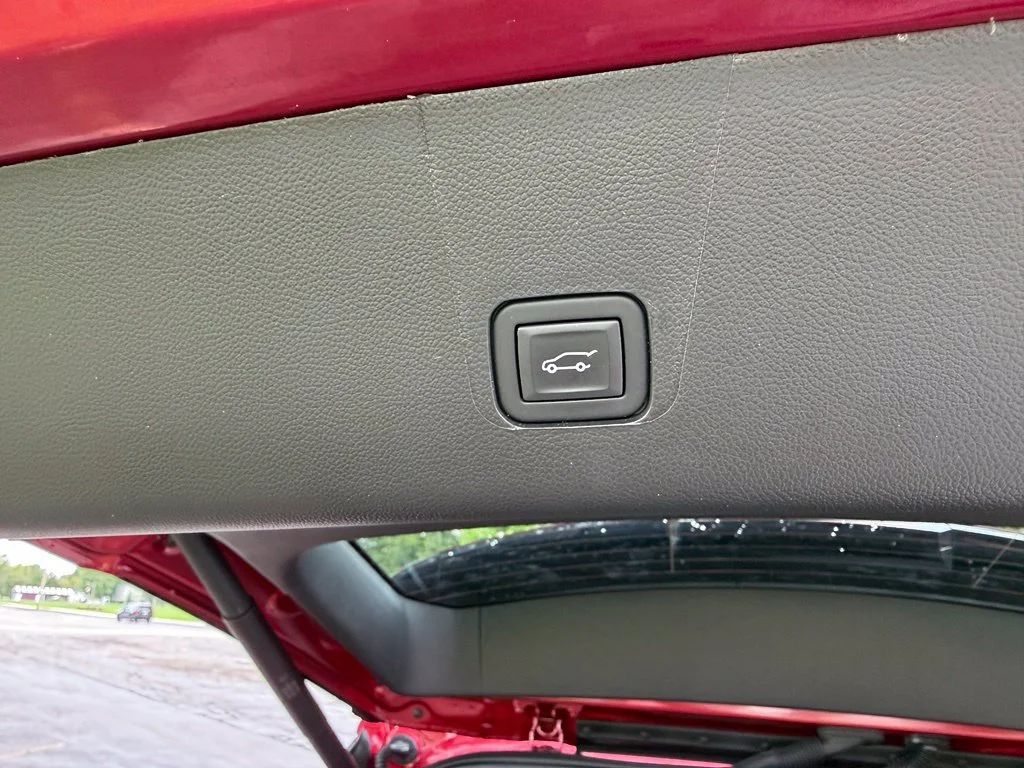 Used 2023 Red Chevrolet RS image 32