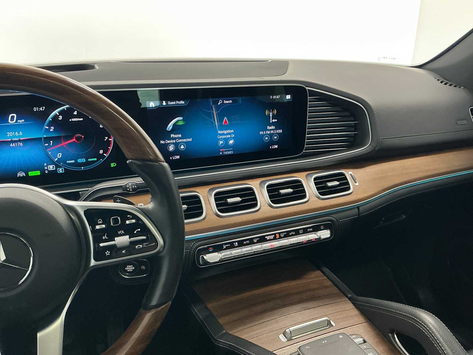 Certified Used 2022 Black Mercedes-Benz GLE 450 image 19