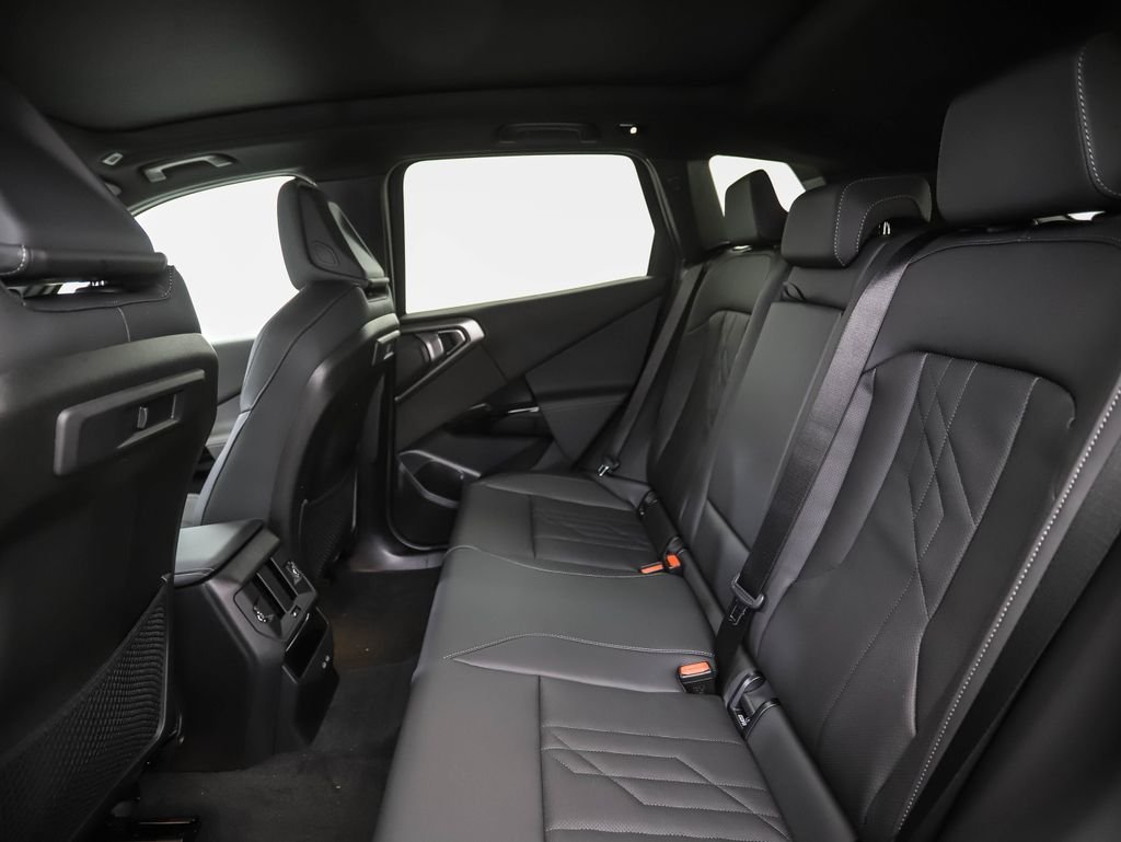 New 2026 Black Sapphire Metallic BMW 30 xDrive image 22