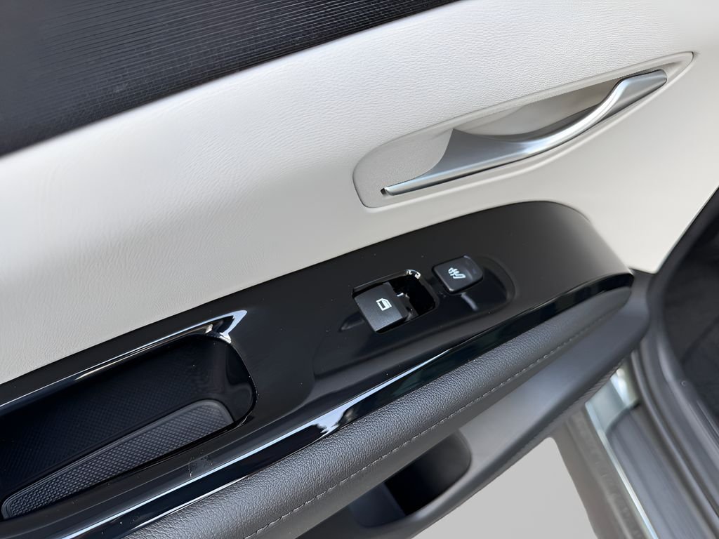 Certified Used 2024 Amazon Gray Hyundai Limited image 15
