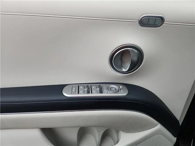 New 2026 Robust Emerald Pearl Hyundai Calligraphy image 11