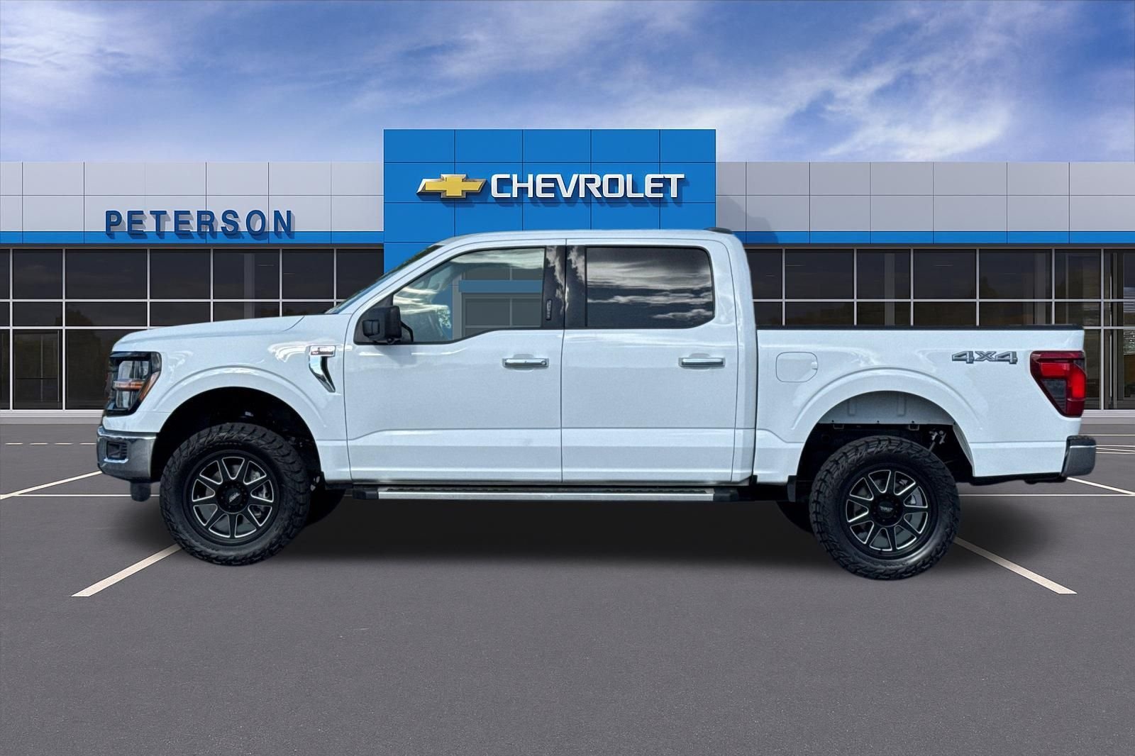 Used 2024 White Ford XLT image 7