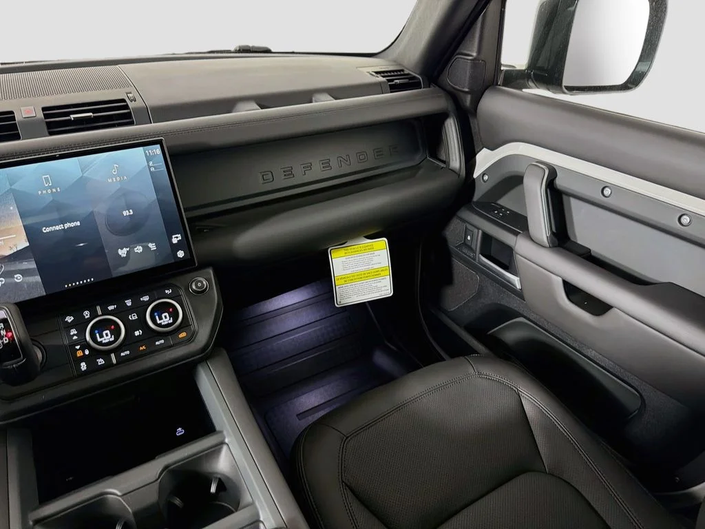 New 2026 Borasco Grey Land Rover X-Dynamic SE image 25