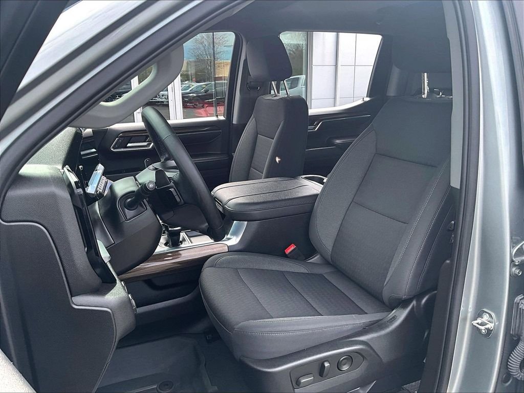 Used 2023 Gray Chevrolet RST image 10