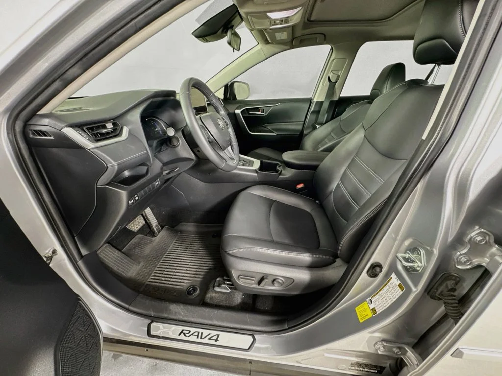 Used 2023 Silver Toyota XLE Premium image 24