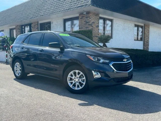 2019 Chevrolet Equinox LS's photo