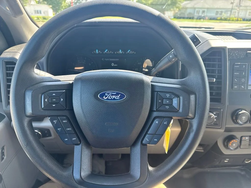 Used 2019 Silver Ford XL image 14