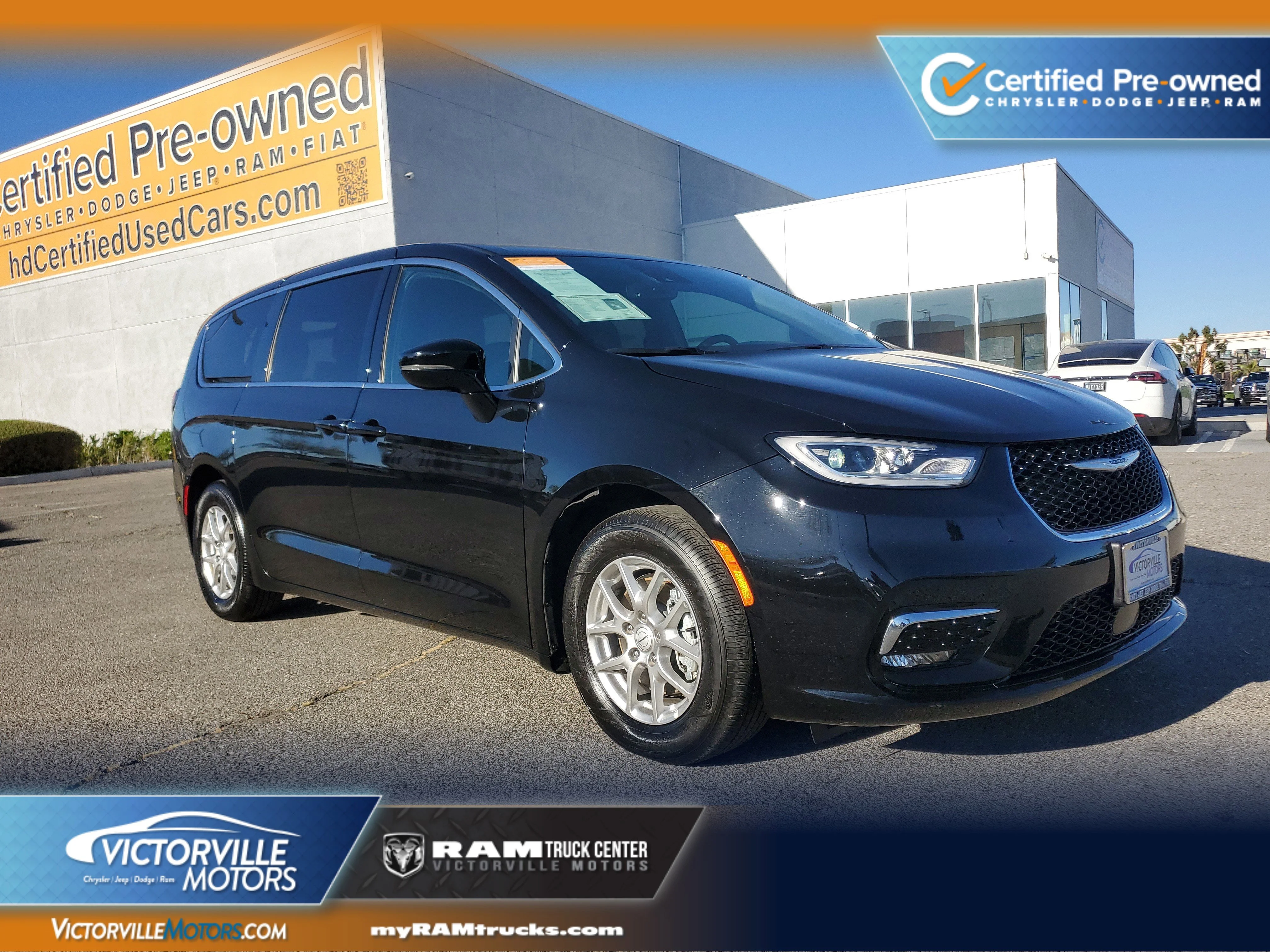 2025 Chrysler Pacifica Select FWD