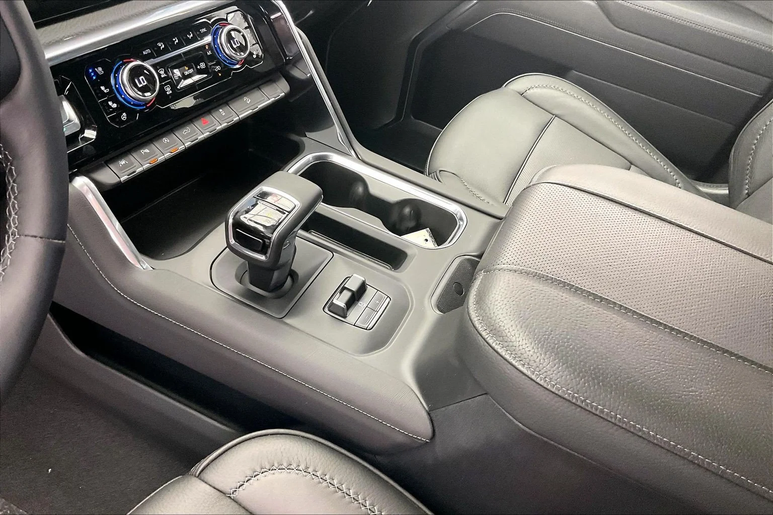 2026 GMC Sierra 1500 Denali - Photo 8