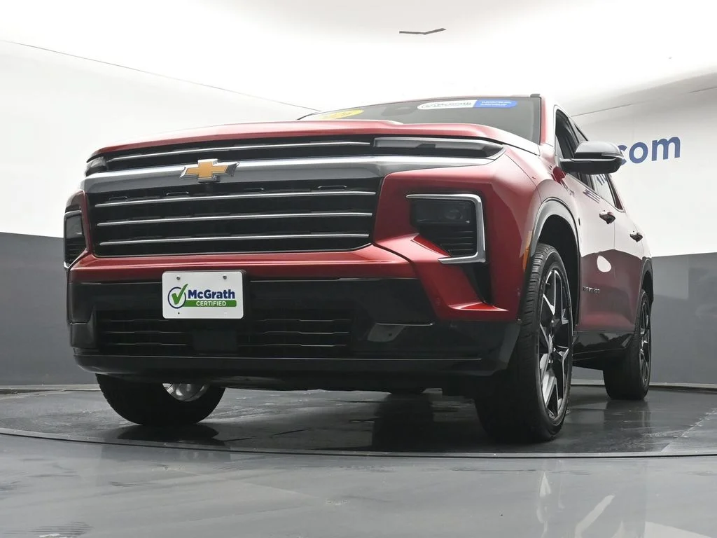 Used 2026 Red Chevrolet High Country image 7