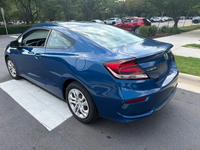 Used 2015  Honda LX image 3