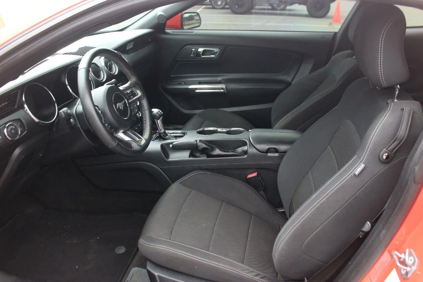 Used 2016  Ford V6 image 14