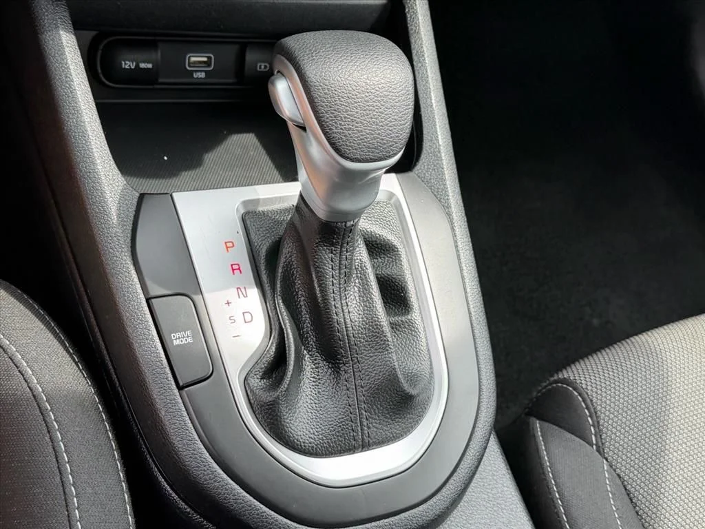 Used 2024 Black Kia LXS image 23