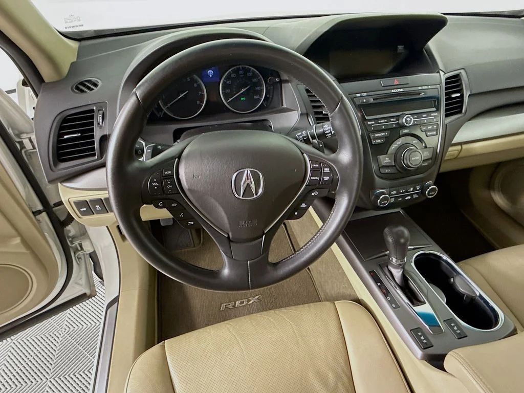 Used 2014 White Diamond Pearl Acura Technology Package image 12