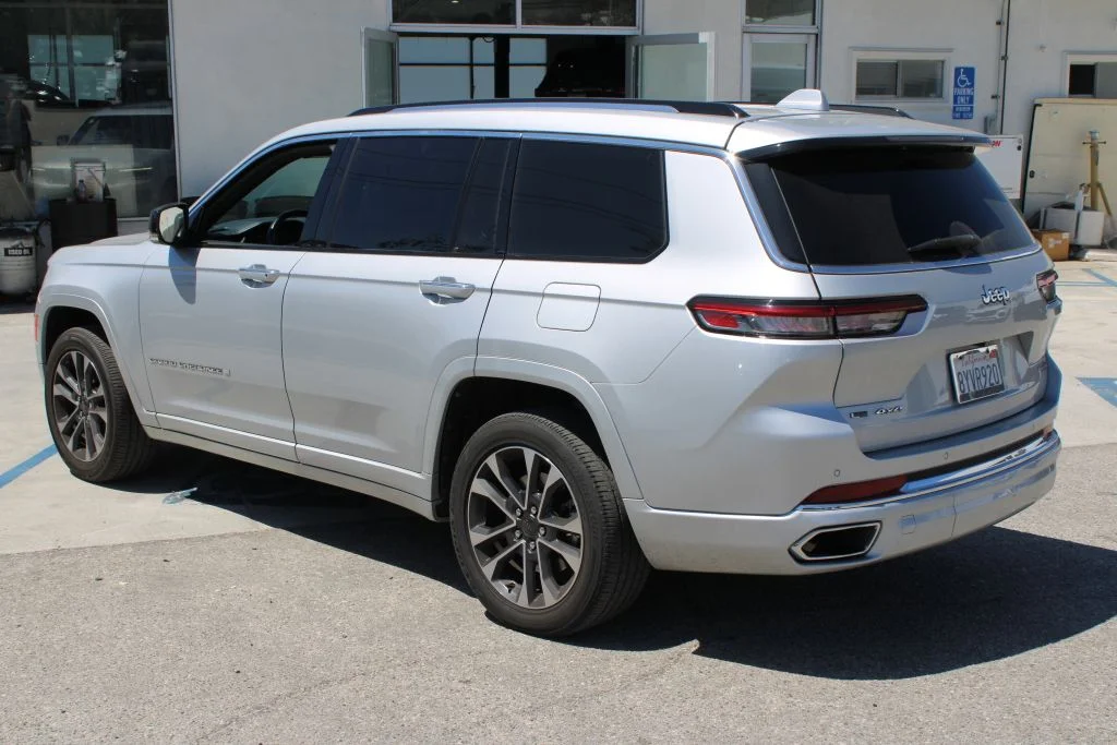 Used 2021 Silver Jeep Overland image 6