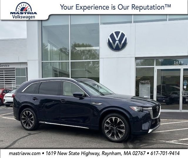 2024 Mazda CX-90 PHEV Premium Package's photo